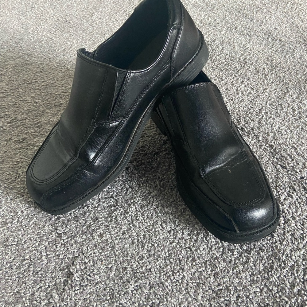 Wonder Nation Boys Black Dress Shoes | Size 5